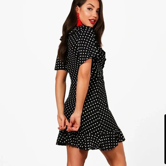 BOOHOO Black and White Polka Dot Dress - Size 8 - Picture 2 of 7